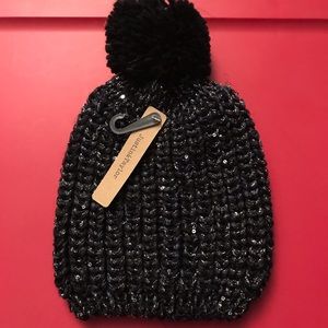 Black/silver sparkles beanie